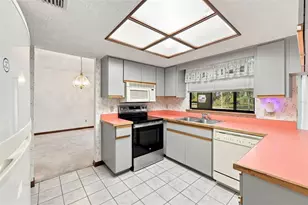 10028 Kenda Dr, Riverview, FL 33578 - Photo 16