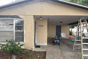 10406 N Central Ave, Tampa, FL 33612 - Photo 2