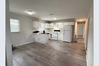 10406 N Central Avenue, Tampa, FL 33612 - Photo 6