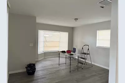10406 N Central Avenue, Tampa, FL 33612 - Photo 4