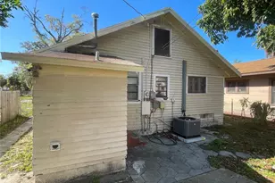 1511 19th Ave S, Saint Petersburg, FL 33705 - Photo 6
