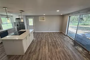 10015 Prevatt St, Gibsonton, FL 33534 - Photo 4