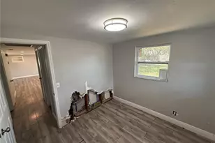 10015 Prevatt St, Gibsonton, FL 33534 - Photo 12