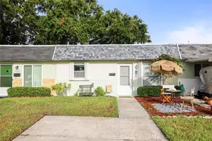 180 Sky Loch Dr W, Dunedin, FL 34698 - Photo 2