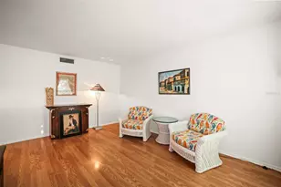 180 Sky Loch Dr W, Dunedin, FL 34698 - Photo 10