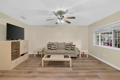2202 Horsham Place, Sun City Center, FL 33573 - Photo 26