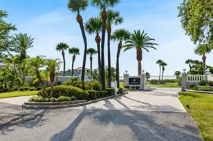 4631 Harborpointe Dr, Port Richey, FL 34668 - Photo 2