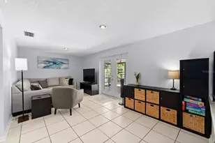 709 Caliente Dr, Brandon, FL 33511 - Photo 22