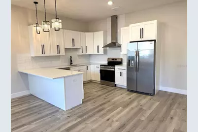 1039 53rd Avenue N, Saint Petersburg, FL 33703 - Photo 2