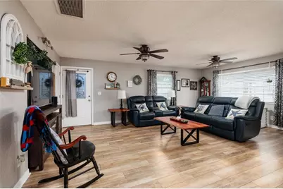 1220 56th Avenue N, Saint Petersburg, FL 33703 - Photo 10