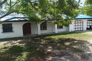 7203 N 41st St, Tampa, FL 33604 - Photo 1
