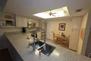 18427 Aintree Ct, Tampa, FL 33647 - Photo 4