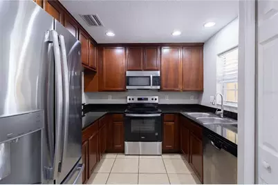 10956 Brickside Court, Riverview, FL 33579 - Photo 6