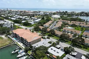12175 3rd St E, Treasure Island, FL 33706 - Photo 22