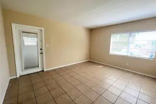 12175 3rd St E, Treasure Island, FL 33706 - Photo 4