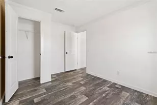 5234 Yellow Pine St N, Saint Petersburg, FL 33709 - Photo 14
