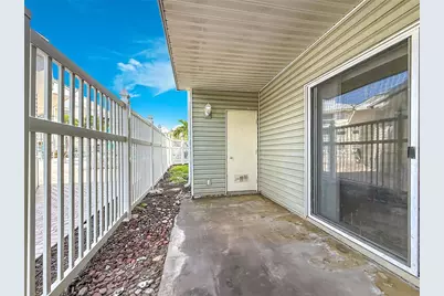 6826 Stones Throw Circle N #11101, Saint Petersburg, FL 33710 - Photo 30