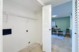 6826 Stonesthrow Cir N, Saint Petersburg, FL 33710 - Photo 16