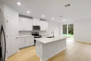 7637 Satterfield Ter, Parrish, FL 34219 - Photo 10