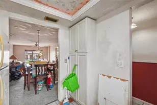 4009 Lake Bayshore Dr, Bradenton, FL 34205 - Photo 12