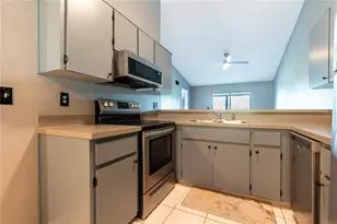11201 122nd Ave, Largo, FL 33778 - Photo 12