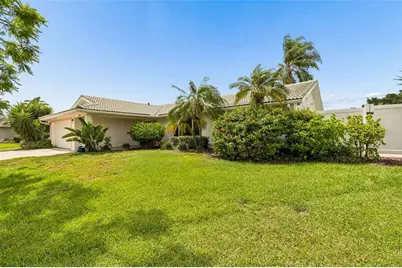 1473 50th Avenue NE, Saint Petersburg, FL 33703 - Photo 6