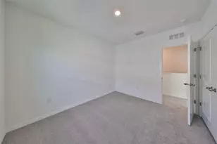 379 Mangrove Shade Cir, Apollo Beach, FL 33572 - Photo 10