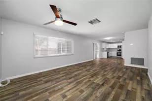 3259 Parkway Pl, Palm Harbor, FL 34684 - Photo 16