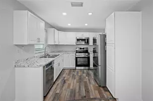 3259 Parkway Pl, Palm Harbor, FL 34684 - Photo 26
