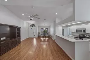 6232 Huntington Dr, Zephyrhills, FL 33542 - Photo 16