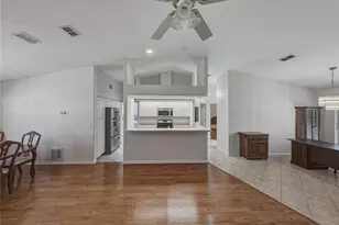 6232 Huntington Dr, Zephyrhills, FL 33542 - Photo 12