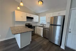 501 St Michaels Way, Tarpon Springs, FL 34689 - Photo 10