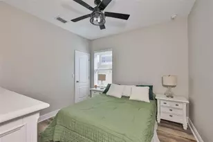 7912 Hampton Lake Dr, Tampa, FL 33647 - Photo 22