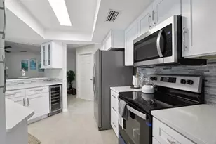 7698 Cardiff Ct, Saint Petersburg, FL 33709 - Photo 16