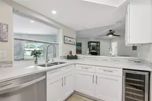 7698 Cardiff Ct, Saint Petersburg, FL 33709 - Photo 18