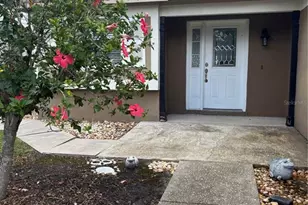 5029 Cypress Trace Dr, Tampa, FL 33624 - Photo 2