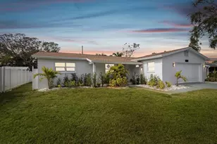 10264 Oakhurst Rd, Largo, FL 33774 - Photo 1