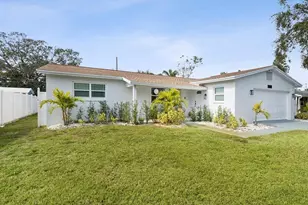 10264 Oakhurst Rd, Largo, FL 33774 - Photo 2