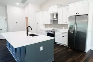 18080 Maberly Rd, Weeki Wachee, FL 34614 - Photo 10
