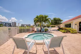 7984 Sailboat Key Blvd S, Saint Petersburg, FL 33707 - Photo 30