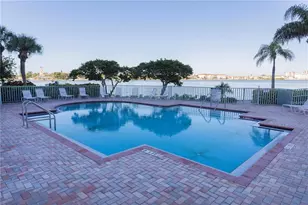 7984 Sailboat Key Blvd S, Saint Petersburg, FL 33707 - Photo 32