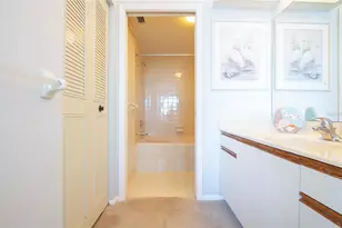 7984 Sailboat Key Blvd S, Saint Petersburg, FL 33707 - Photo 24