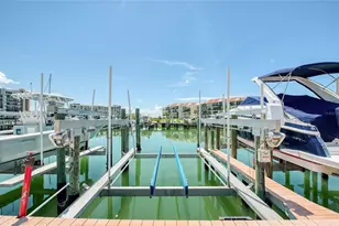 7984 Sailboat Key Blvd S, Saint Petersburg, FL 33707 - Photo 4