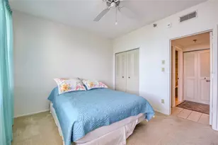 7984 Sailboat Key Blvd S, Saint Petersburg, FL 33707 - Photo 28