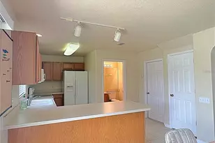 13129 Thoroughbred Loop, Largo, FL 33773 - Photo 8