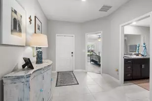 809 Timeless Moss Dr, Ruskin, FL 33570 - Photo 8