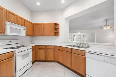1148 Corinth Greens Drive, Sun City Center, FL 33573 - Photo 10