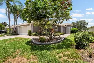 1148 Corinth Greens Dr, Sun City Center, FL 33573 - Photo 2