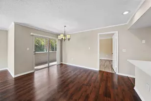 8350 Savannah Trace Cir, Tampa, FL 33615 - Photo 6