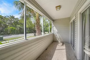 8350 Savannah Trace Cir, Tampa, FL 33615 - Photo 18